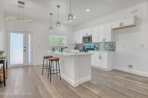 601 Yardley Street SW Palm Bay FL 32908