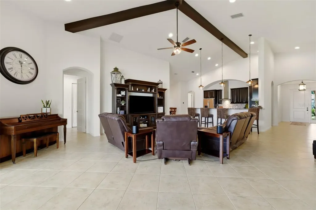 534 Chantilly Trail Bradenton FL 34212