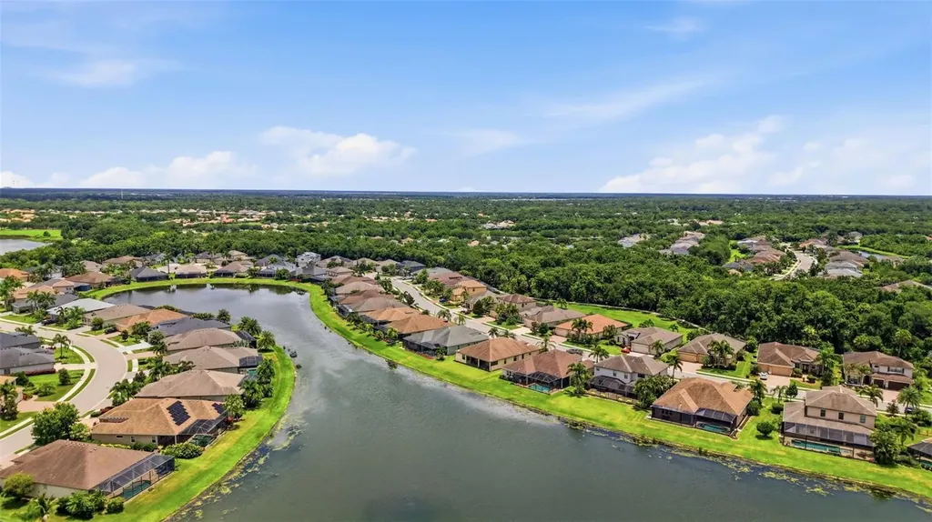 534 Chantilly Trail Bradenton FL 34212