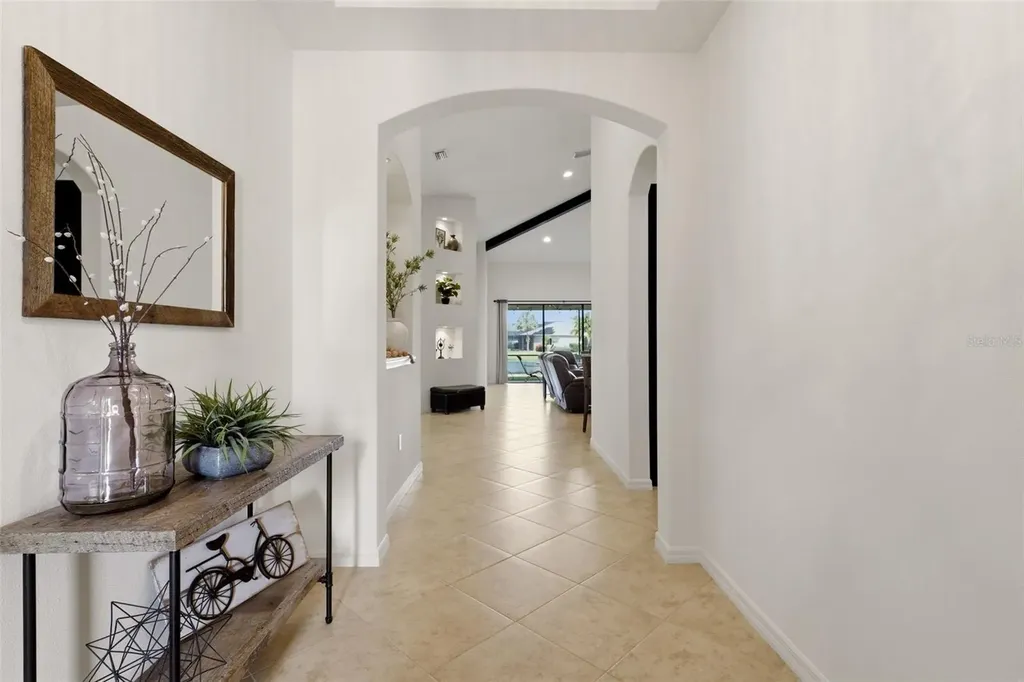 534 Chantilly Trail Bradenton FL 34212