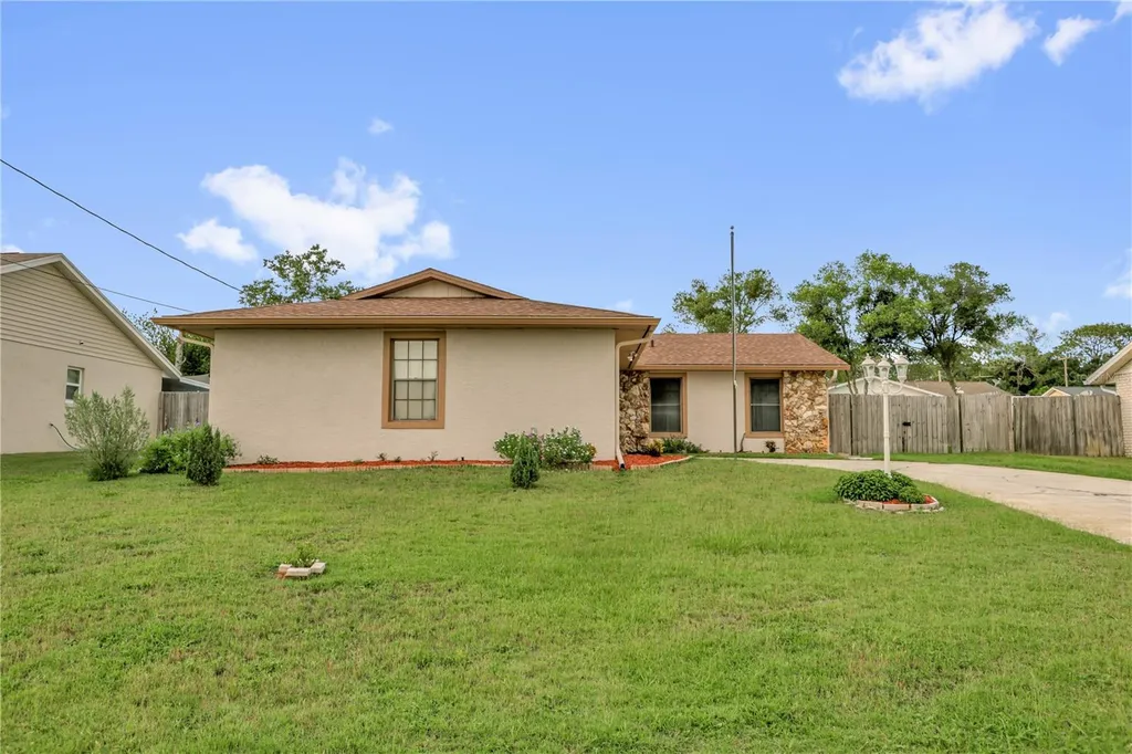 46 Lantana Drive Debary FL 32713