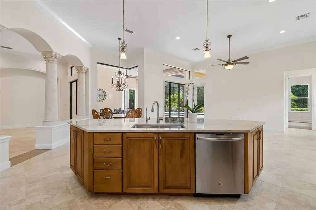 7222 Lake Forest Glen Bradenton FL 34202
