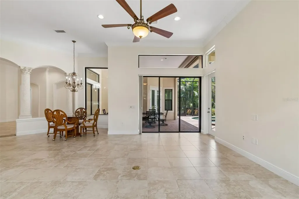 7222 Lake Forest Glen Bradenton FL 34202