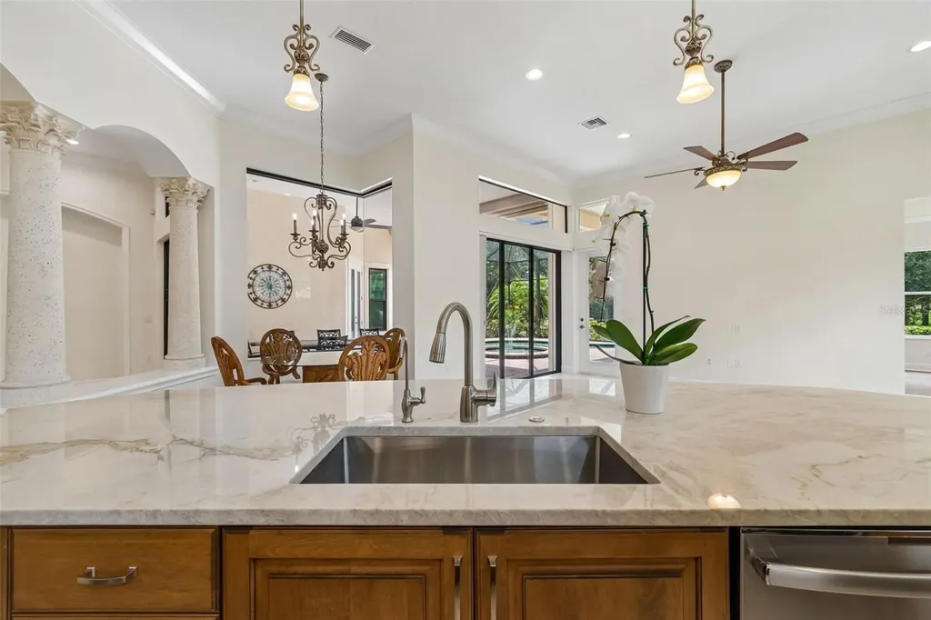 7222 Lake Forest Glen Bradenton FL 34202