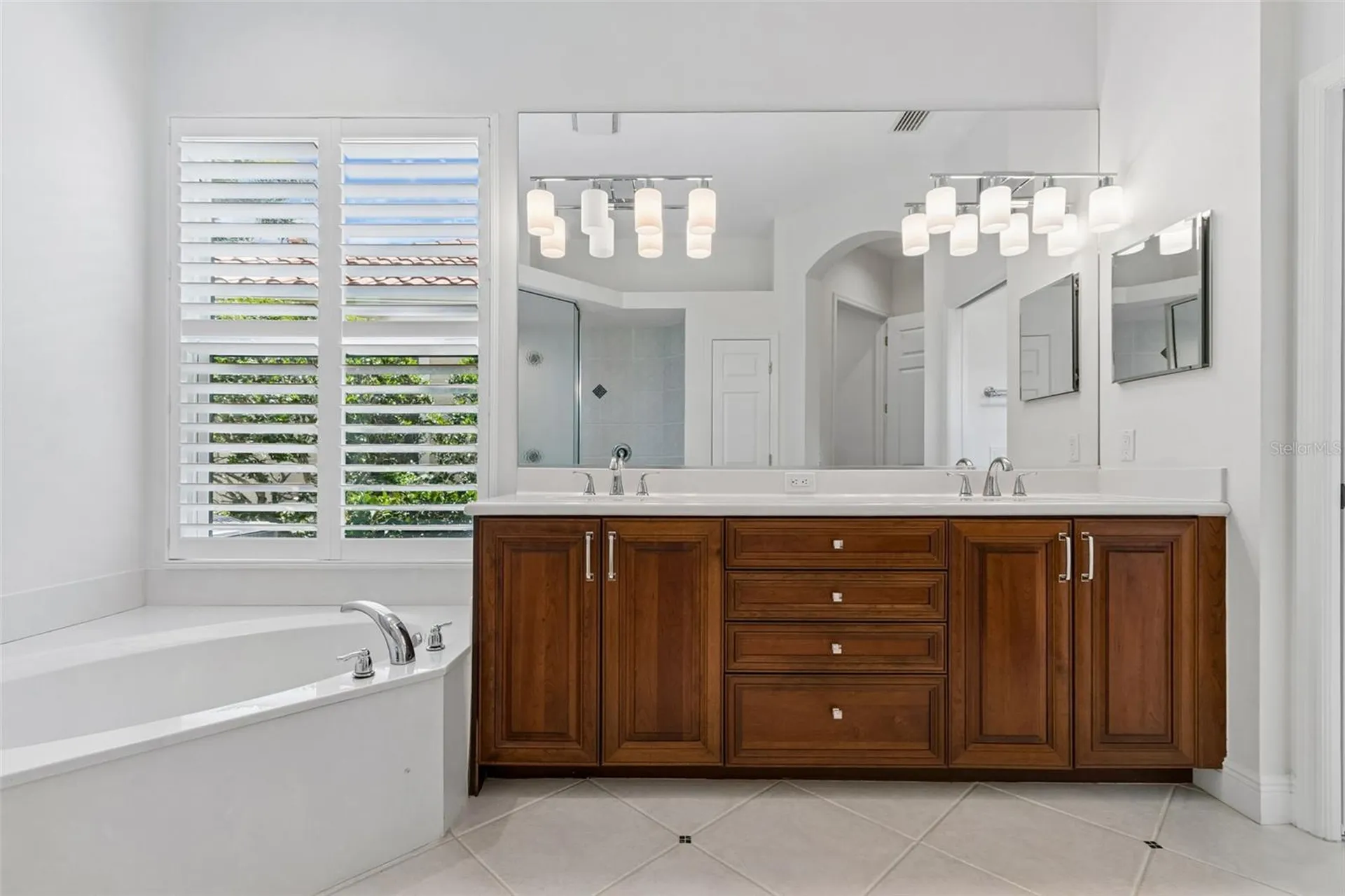 7222 Lake Forest Glen Bradenton FL 34202