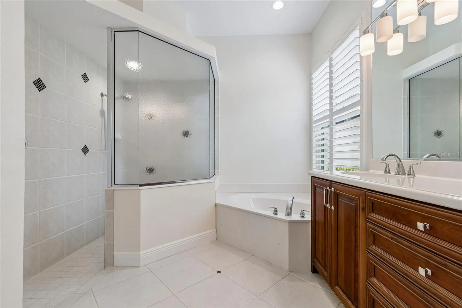 7222 Lake Forest Glen Bradenton FL 34202