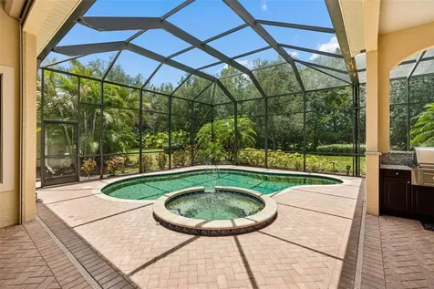 7222 Lake Forest Glen Bradenton FL 34202