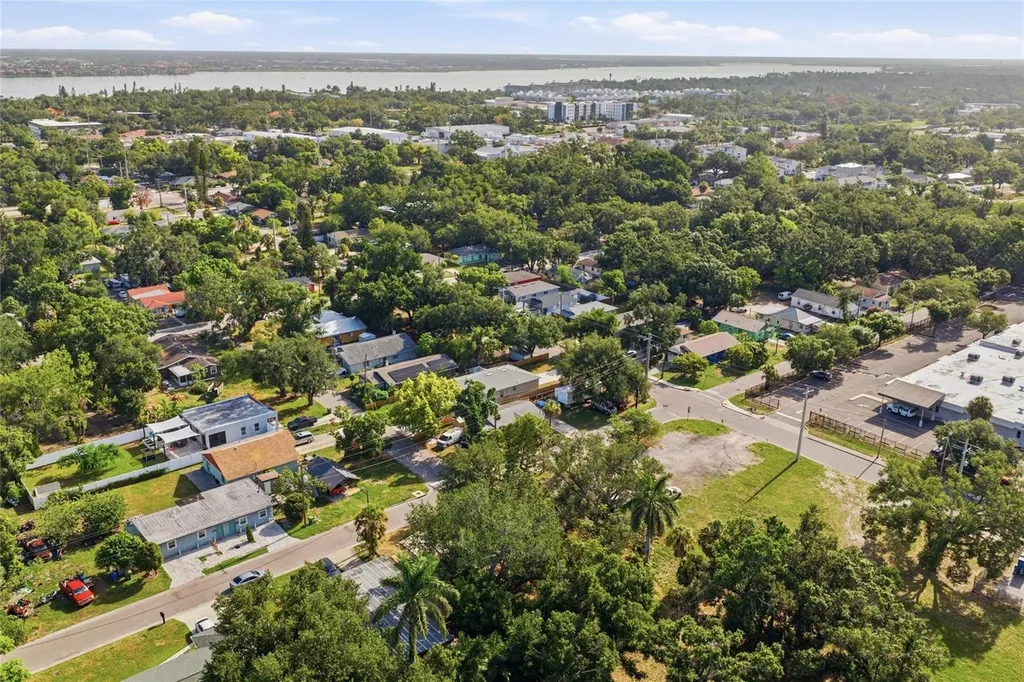 202 12th Avenue E Bradenton FL 34208