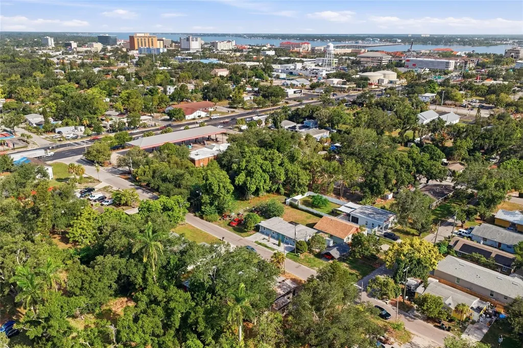 202 12th Avenue E Bradenton FL 34208