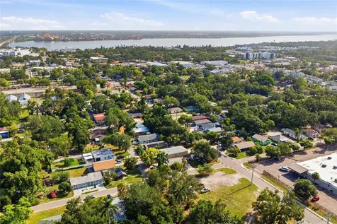 202 12th Avenue E Bradenton FL 34208