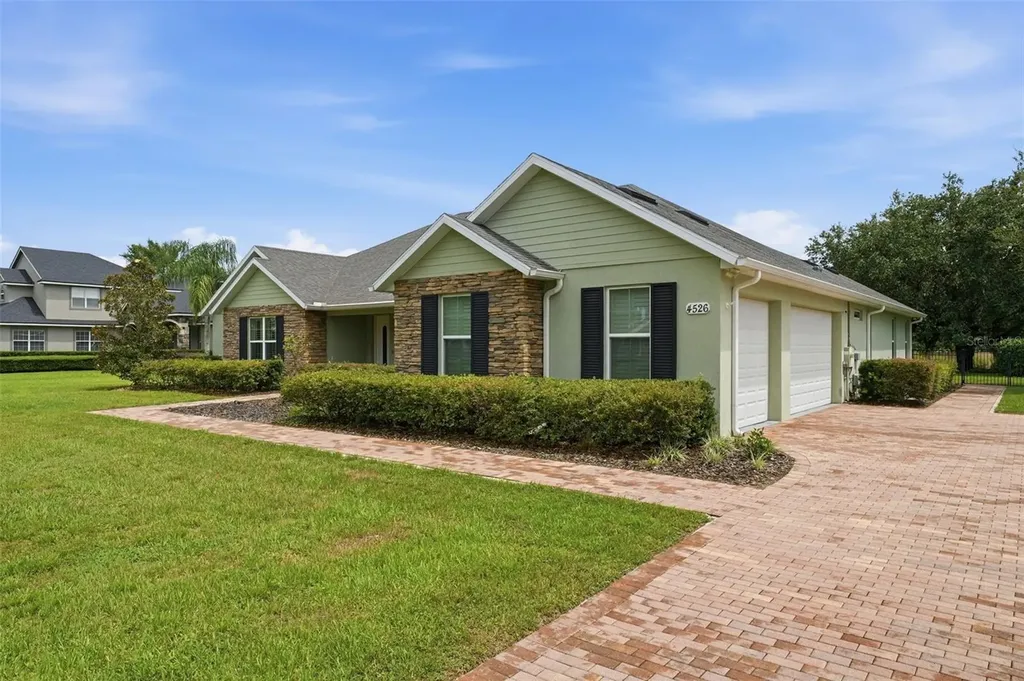 4526 Claire Rose Court Mount Dora FL 32757
