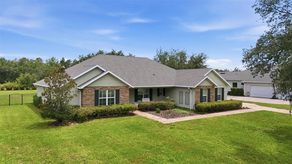 4526 Claire Rose Court Mount Dora FL 32757