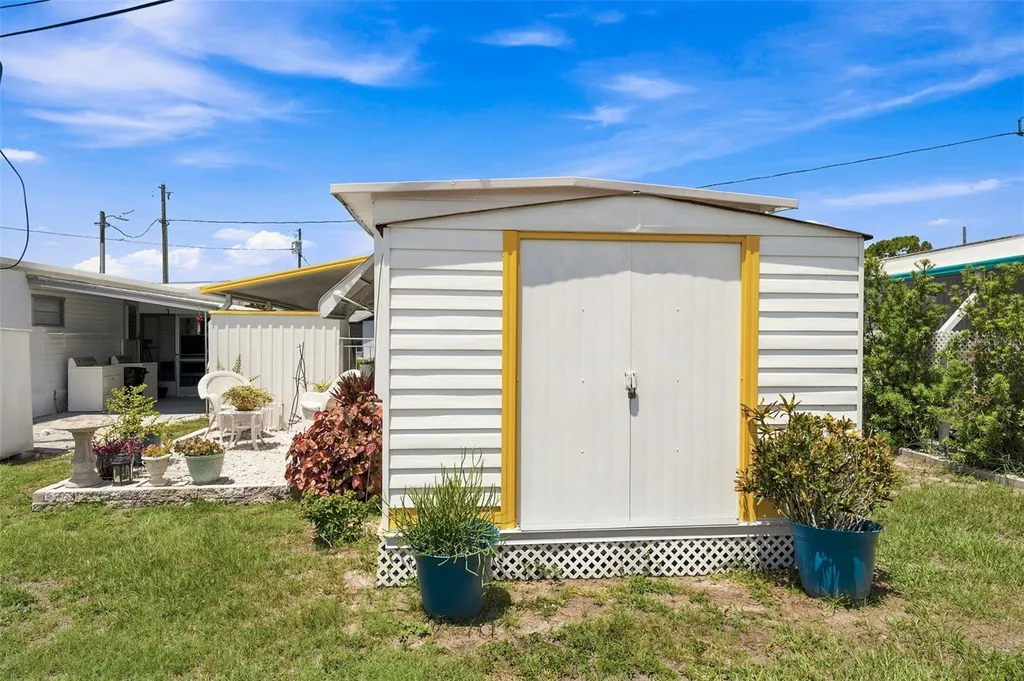 4687 67th Street N St Petersburg FL 33709
