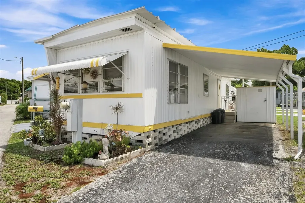 4687 67th Street N St Petersburg FL 33709
