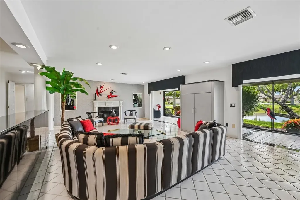 3646 Gleneagle Drive Sarasota FL 34238