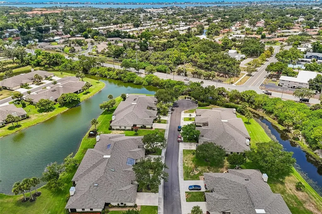 3646 Gleneagle Drive Sarasota FL 34238