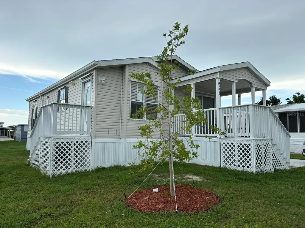 653 Los Altos North Port FL 34287