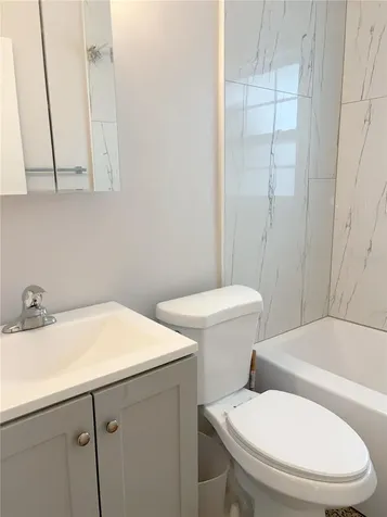 219 21st Street E Bradenton FL 34208