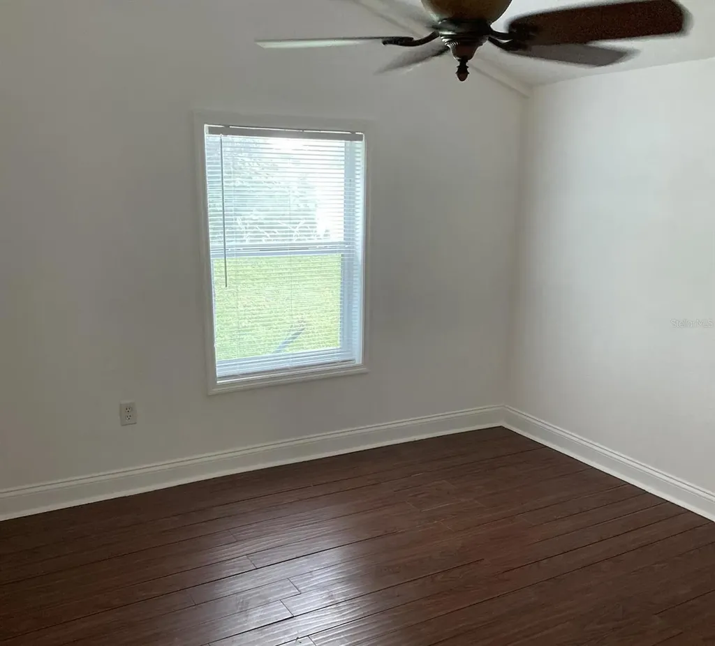 2415 Mayer Street Orlando FL 32806