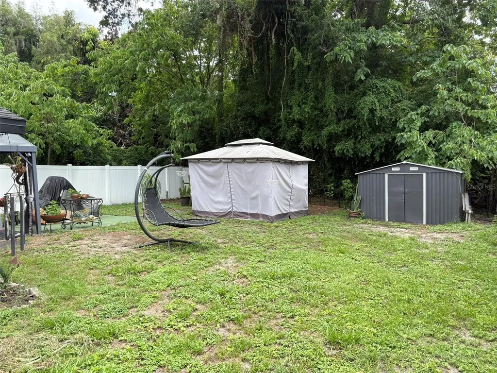 2415 Mayer Street Orlando FL 32806