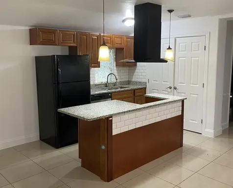 2415 Mayer Street Orlando FL 32806