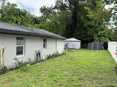 2415 Mayer Street Orlando FL 32806