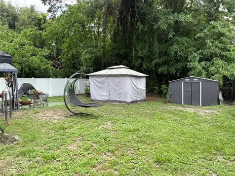 2415 Mayer Street Orlando FL 32806