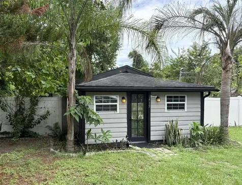 2415 Mayer Street Orlando FL 32806