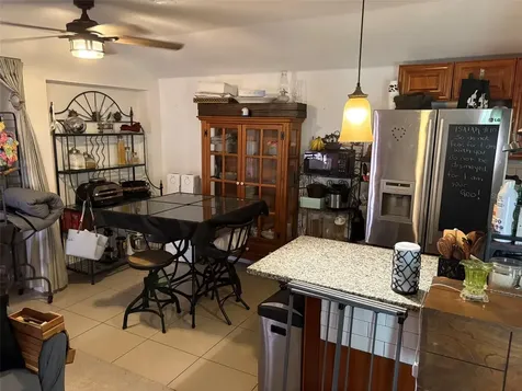 2415 Mayer Street Orlando FL 32806