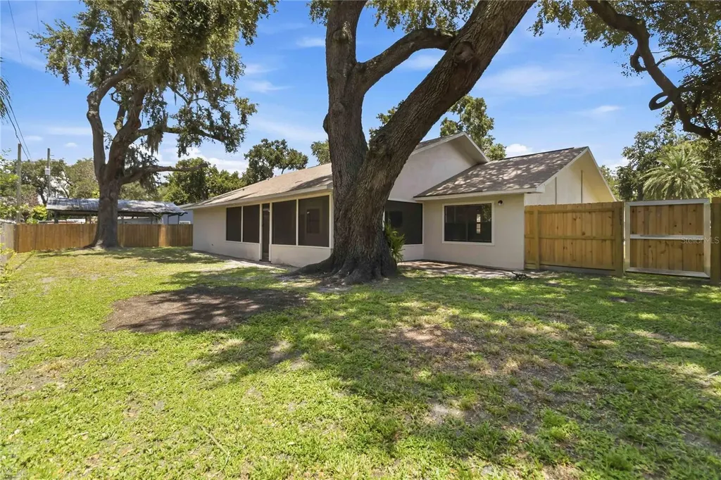 1534 Frances Street Kissimmee FL 34744