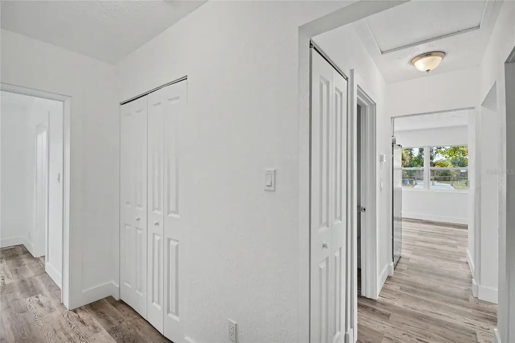 1423 18th Street W Bradenton FL 34205
