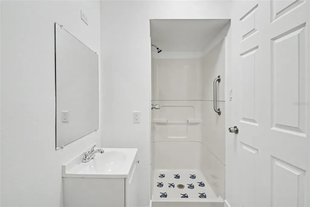 1423 18th Street W Bradenton FL 34205