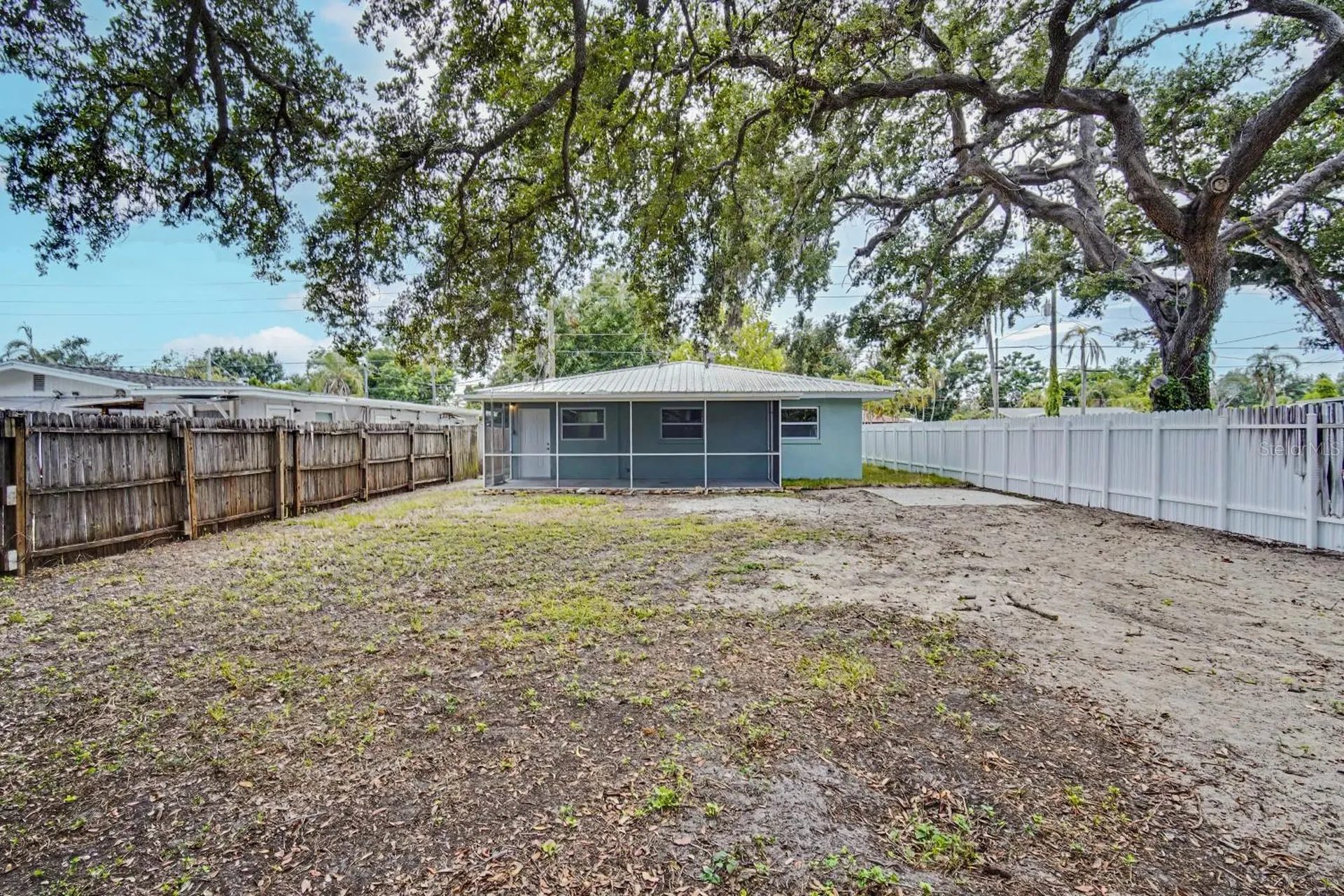 1423 18th Street W Bradenton FL 34205