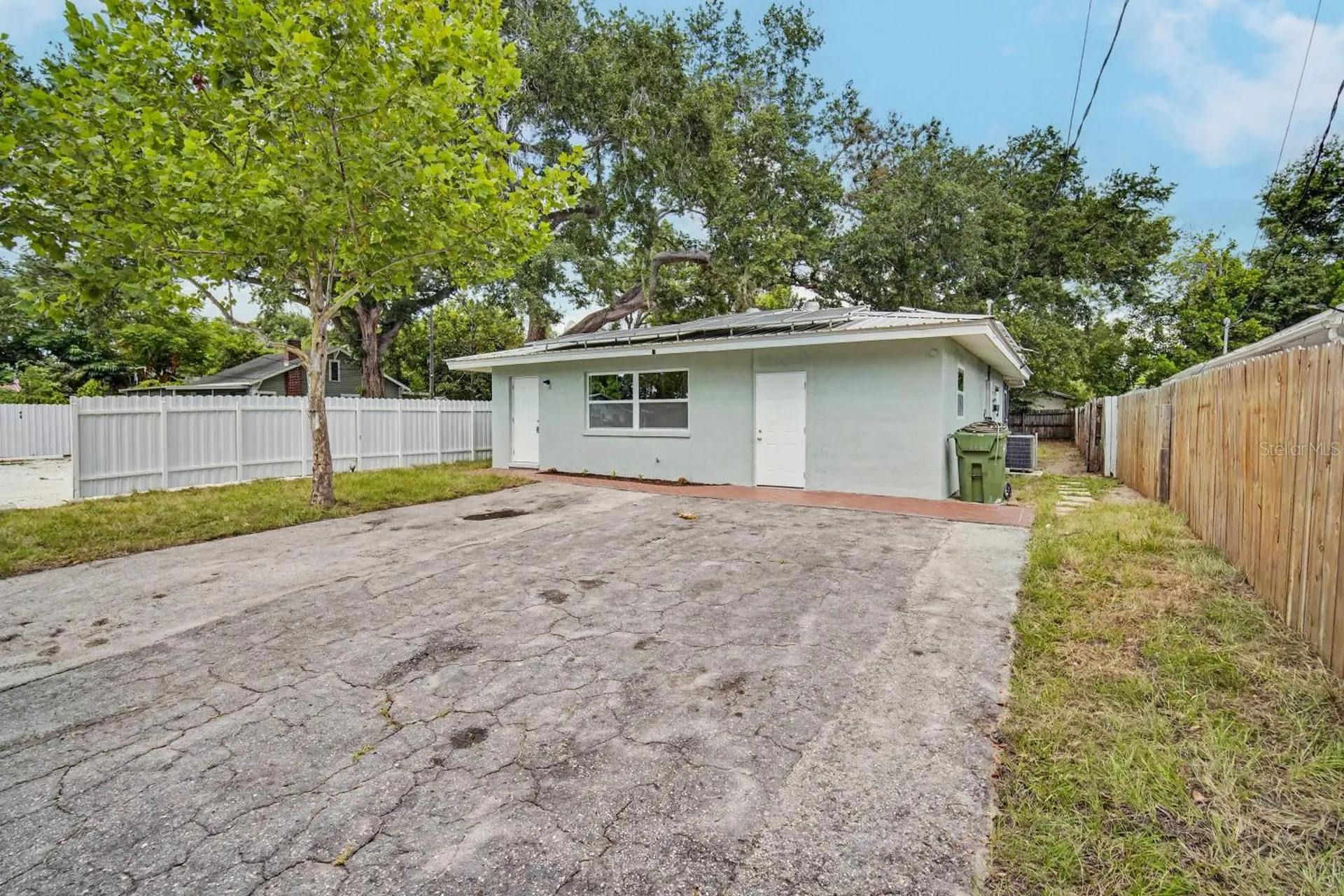 1423 18th Street W Bradenton FL 34205