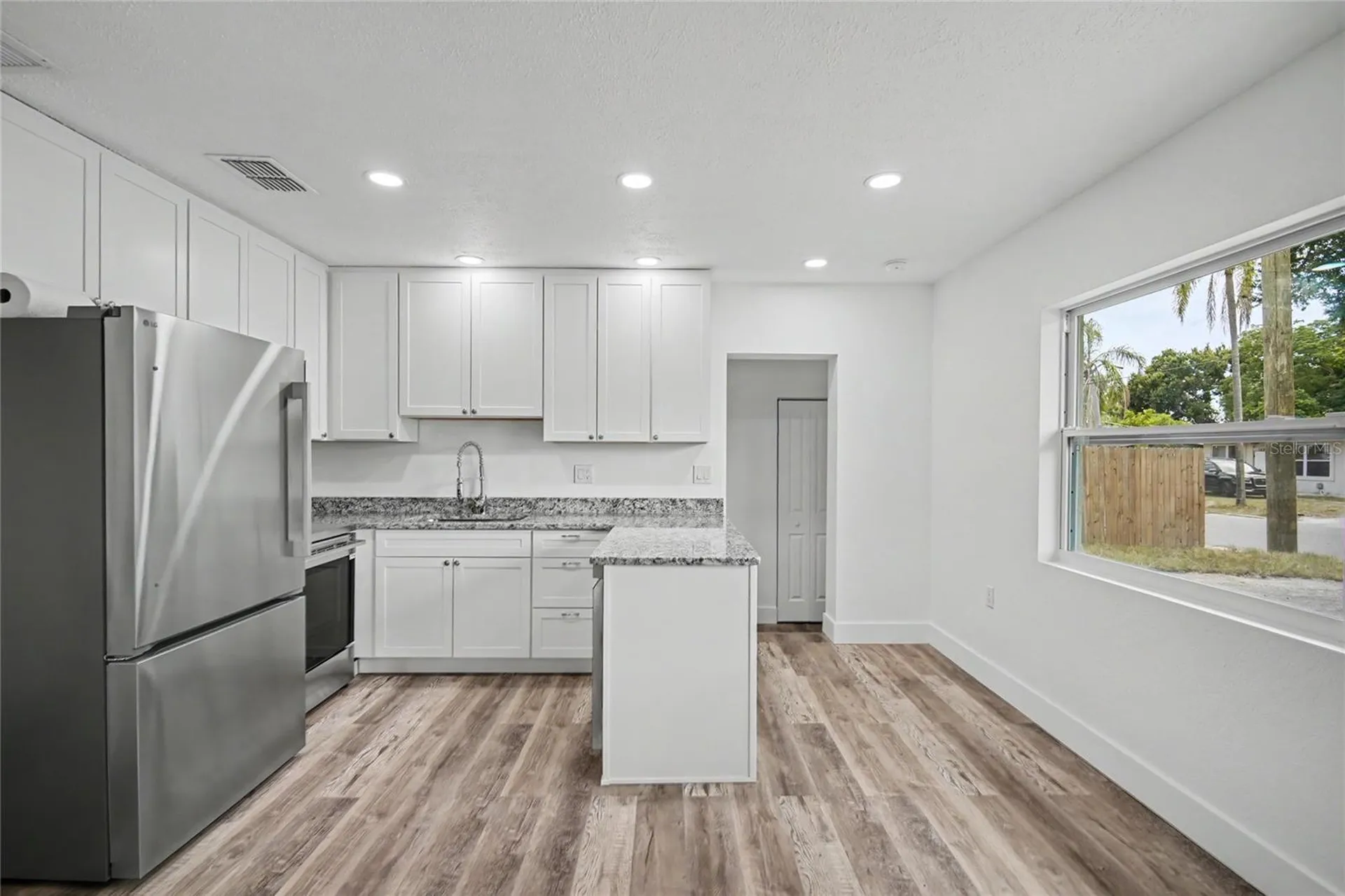 1423 18th Street W Bradenton FL 34205