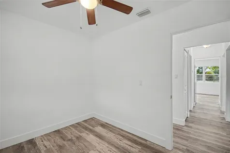 1423 18th Street W Bradenton FL 34205