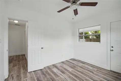 1423 18th Street W Bradenton FL 34205