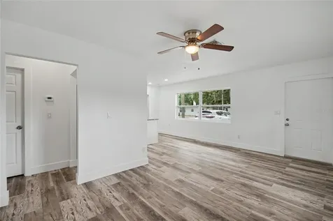 1423 18th Street W Bradenton FL 34205