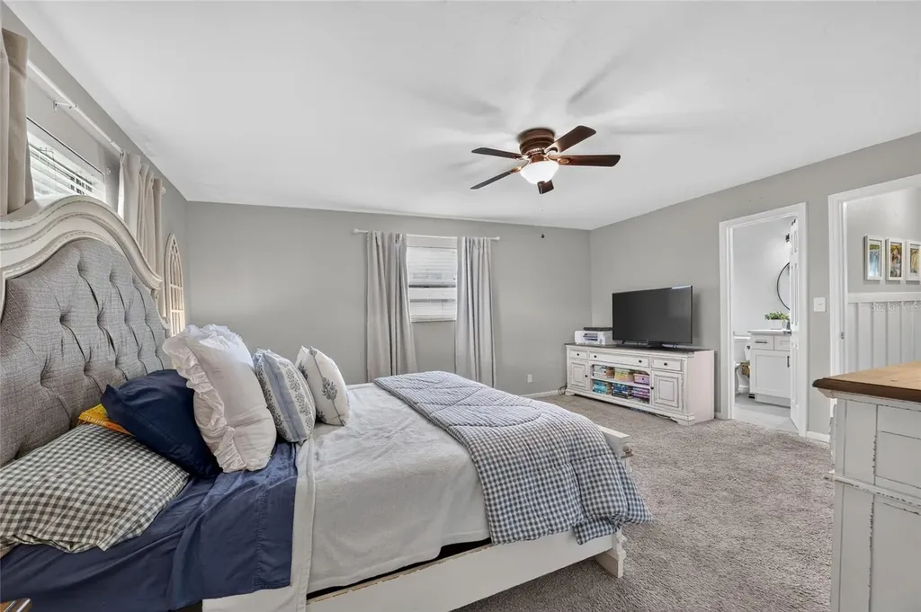 1861 SE 56th Court Ocala FL 34480