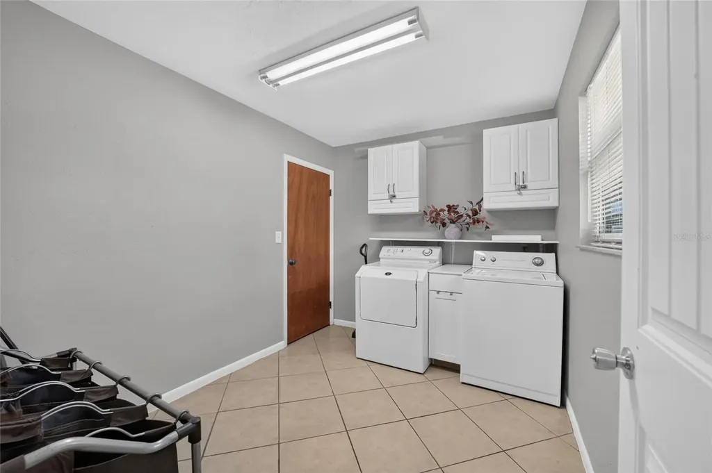 1861 SE 56th Court Ocala FL 34480
