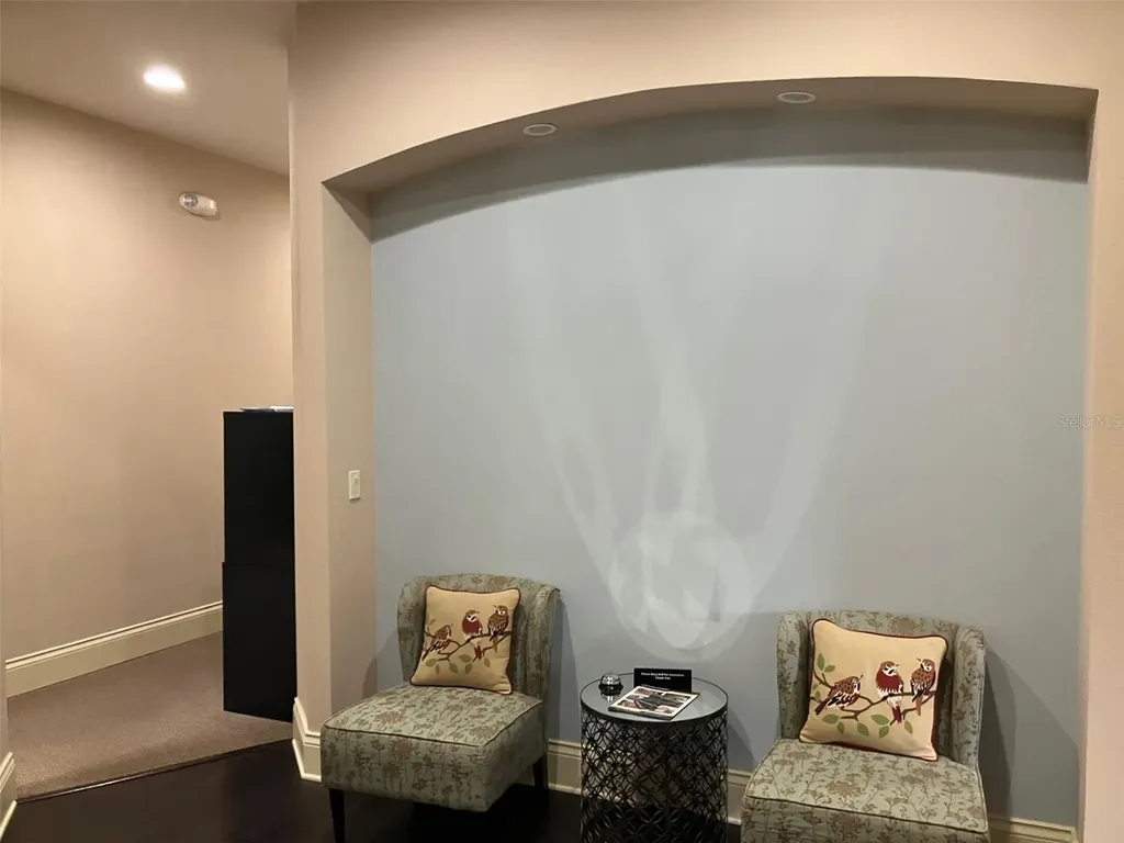 5813 And 5815 S Macdill Avenue Tampa FL 33611