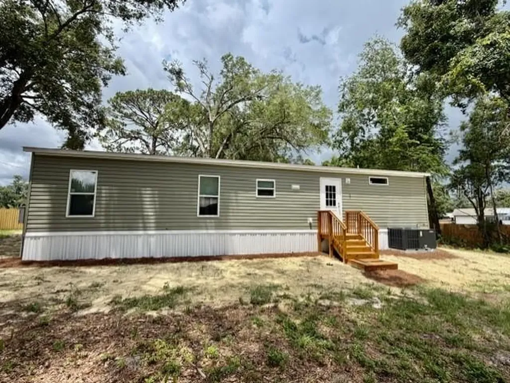 713 NE 3rd Street Chiefland FL 32626