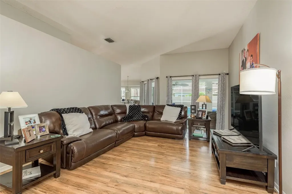 28739 Cottagewood Drive Wesley Chapel FL 33545