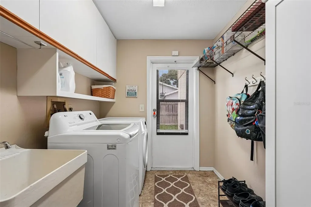 3941 Kingston Drive Sarasota FL 34238