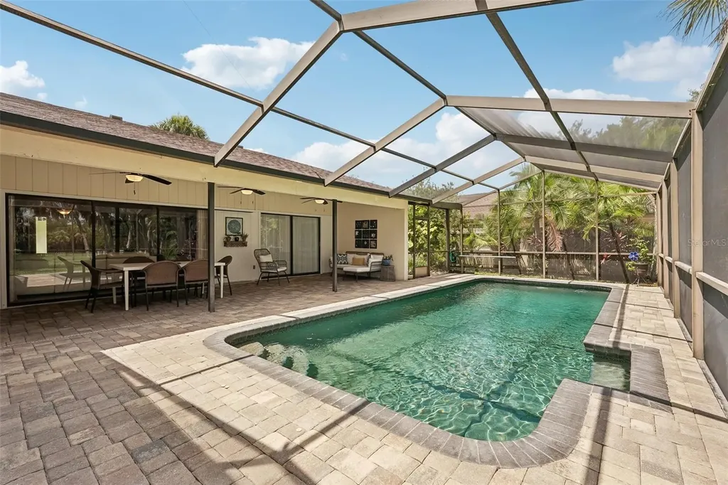 3941 Kingston Drive Sarasota FL 34238