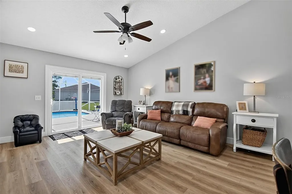 1 Round Tree Drive Palm Coast FL 32164