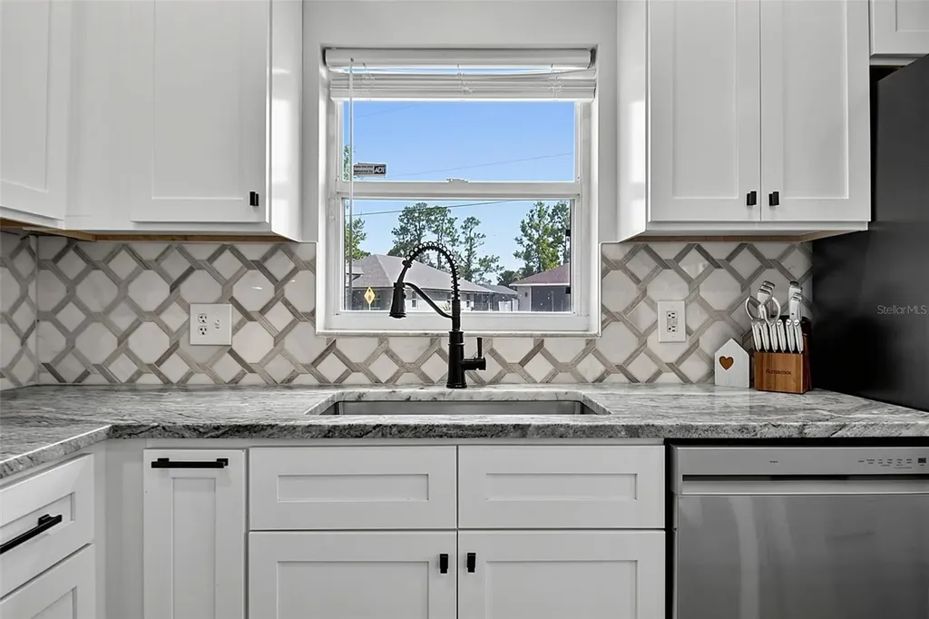 1 Round Tree Drive Palm Coast FL 32164