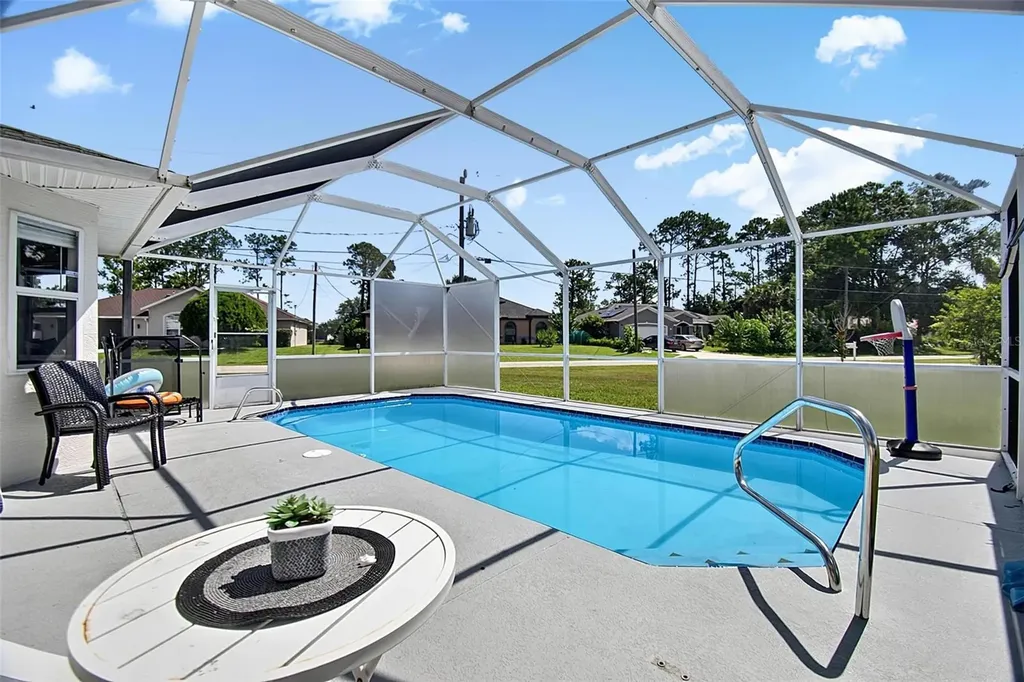 1 Round Tree Drive Palm Coast FL 32164