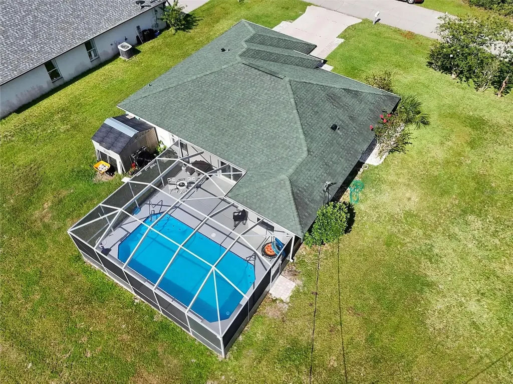 1 Round Tree Drive Palm Coast FL 32164