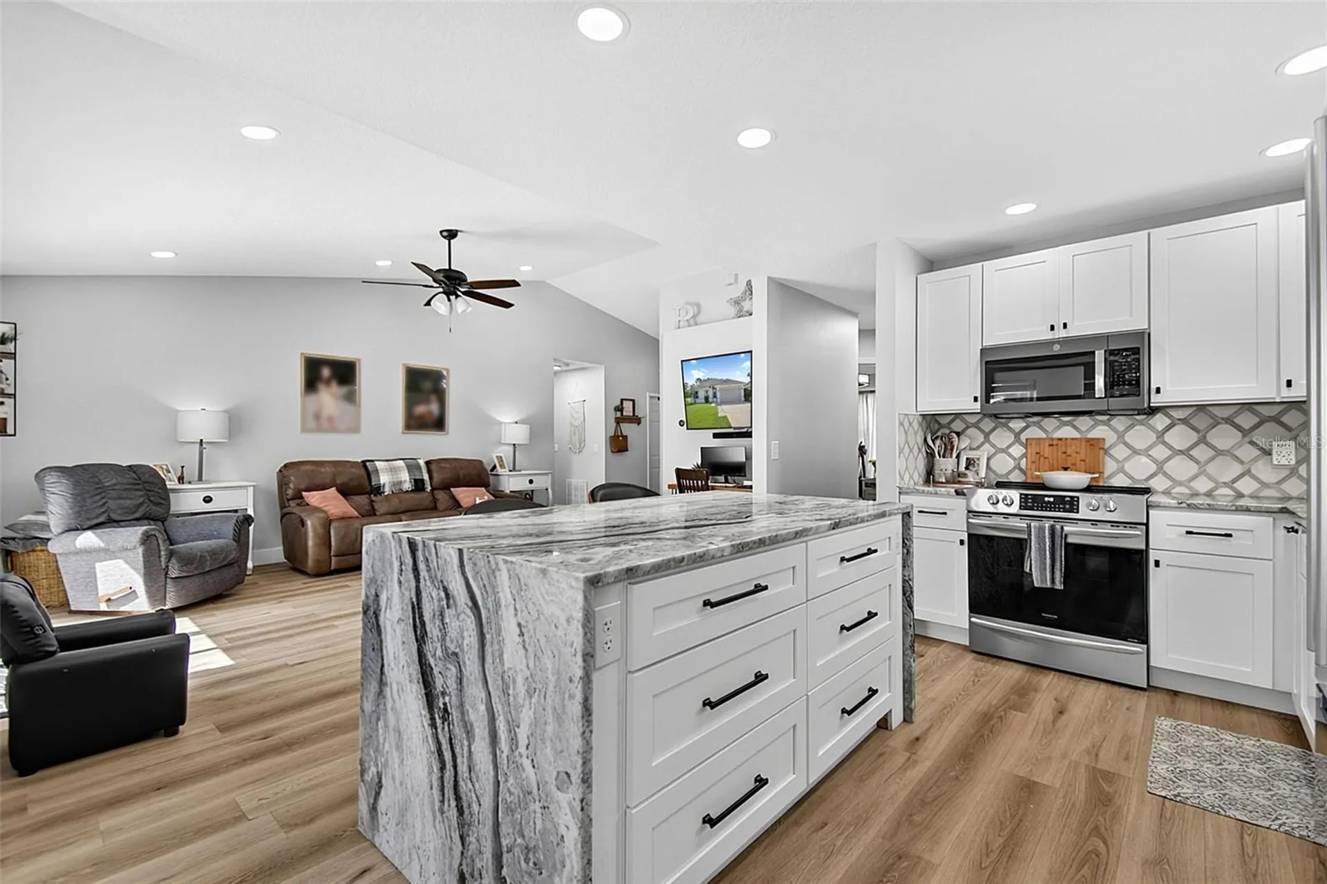 1 Round Tree Drive Palm Coast FL 32164